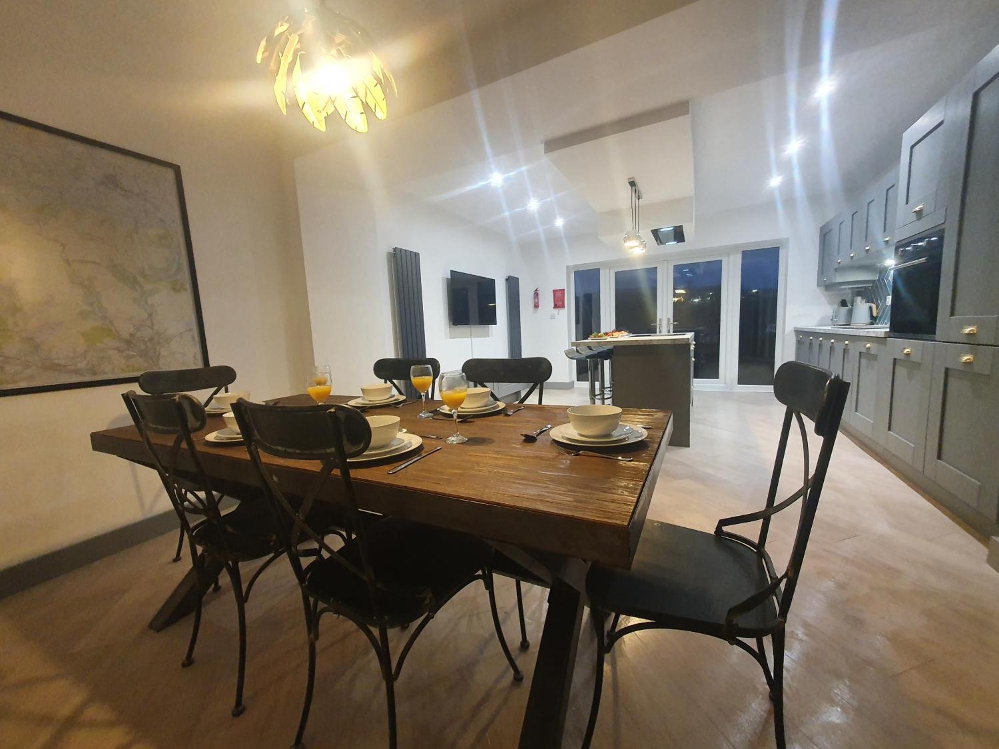 4 Bedroom Luxury House. Bike Park Wales. Secure Bike Store. Brecon Beacons Dowlais Esterno foto