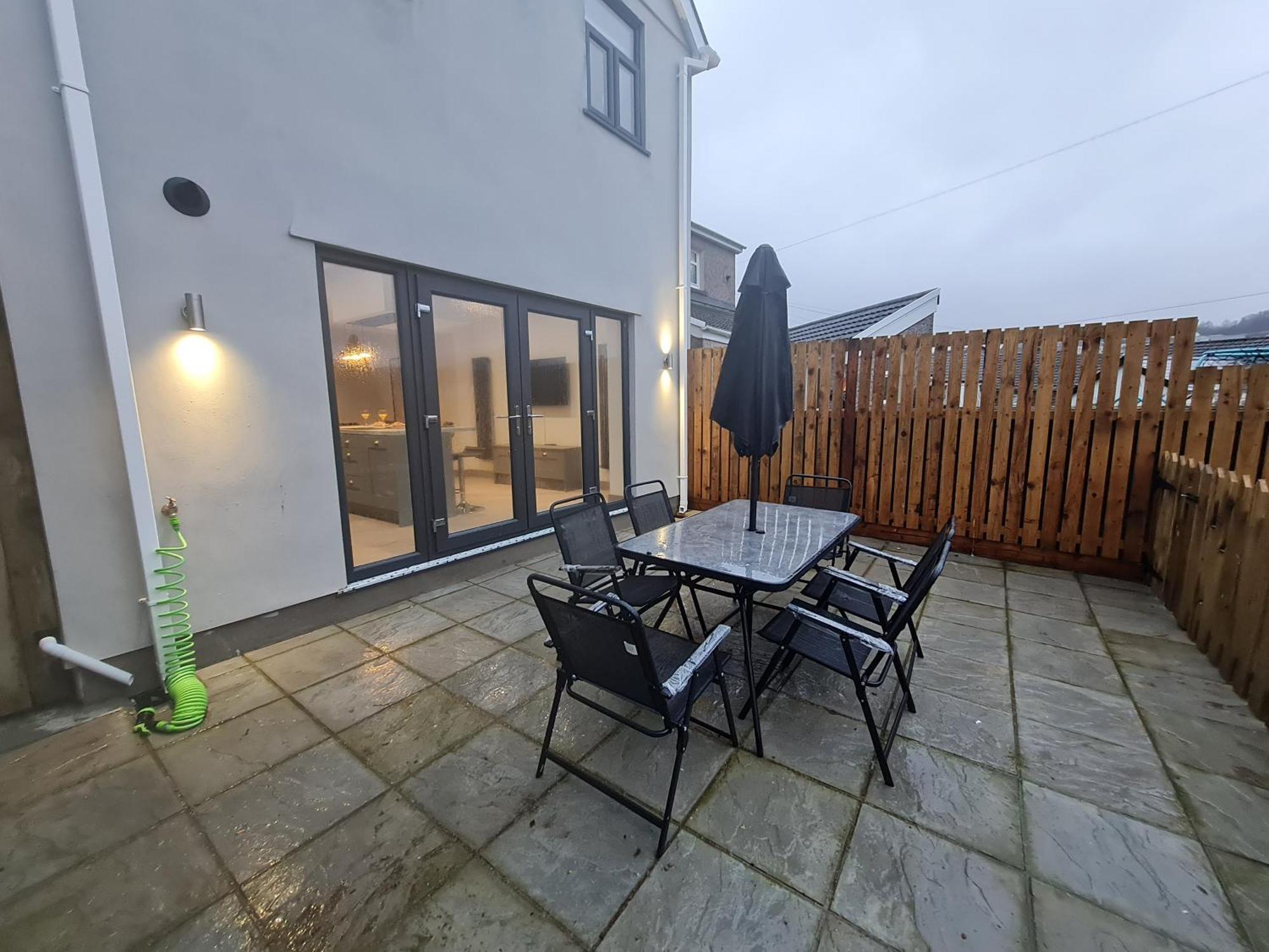 4 Bedroom Luxury House. Bike Park Wales. Secure Bike Store. Brecon Beacons Dowlais Esterno foto